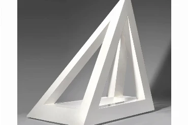 Sol Lewitt, Four Sided Pyramid, 1991 183 x 152.5 x 129.5 cm Painted aluminium